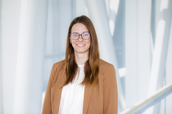 Chefarztsekretärin Josephine Radusch